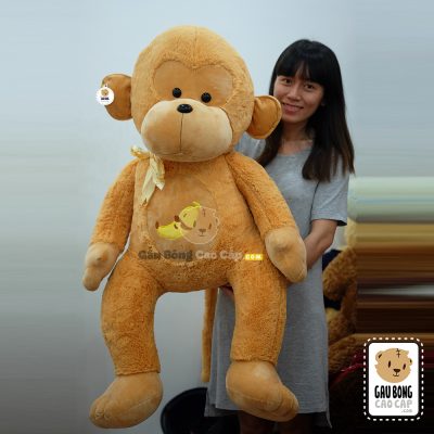 Khỉ vàng đeo nơ