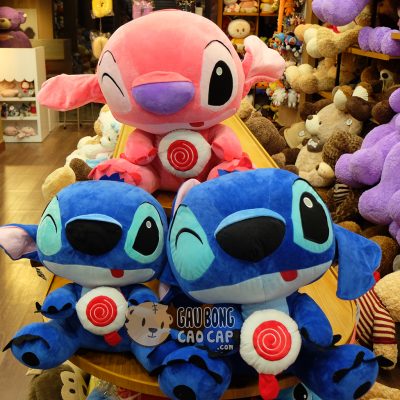 Stitch bông ôm kẹo