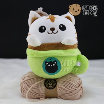 Mèo con ngồi trong Ly