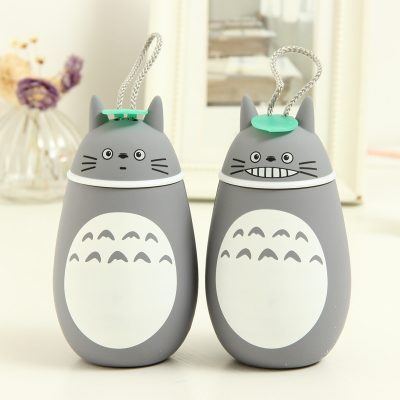 Bình nước Totoro bọc cao su 380ml