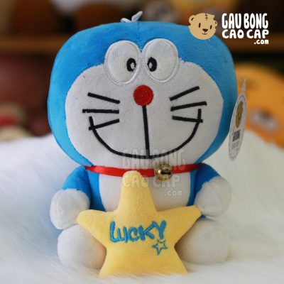 Doremon nhí cầm đồ chơi