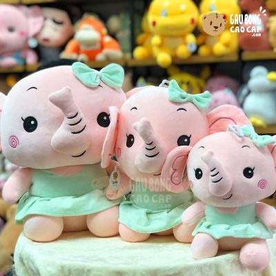 Voi bông mặc đầm