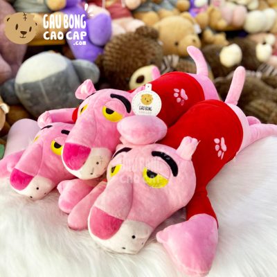 Báo Hồng nằm mặc áo