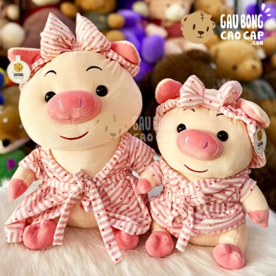 Heo Bông mặc áo tắm
