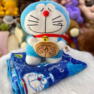 Gối mền 2in1 Doremon cầm Bánh