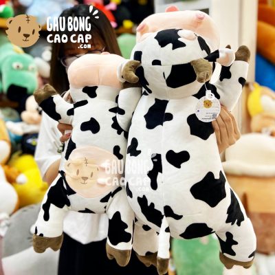 Gấu Bông Bò Sữa nằm lè lưỡi