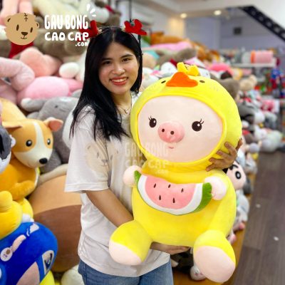 Heo Bông cosplay thú bông ôm trái cây