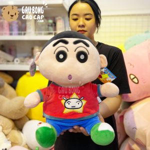 Gấu Bông SHIN mặc áo đỏ thêu ngôi sao