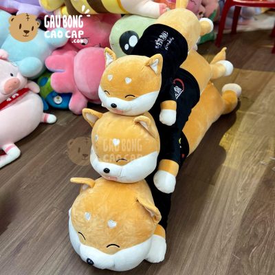 Chó Bông Shiba nằm Lè Lưỡi mặc Áo Thun Đen