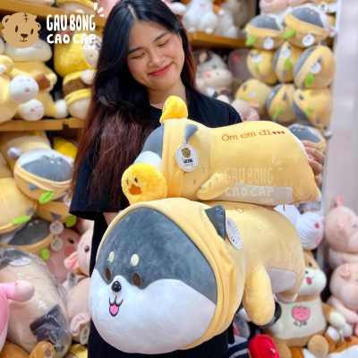 Chó Bông Husky nằm Cosplay Gà