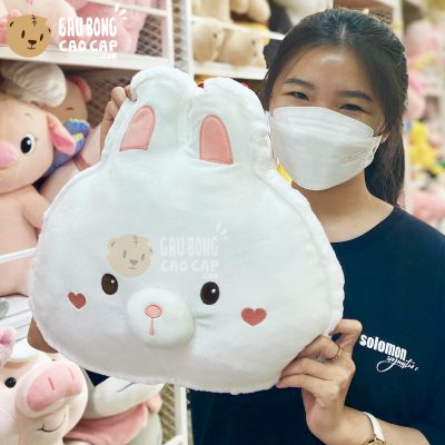 Gối ôm tròn mặt Thỏ Bông Trắng má thêu Tim