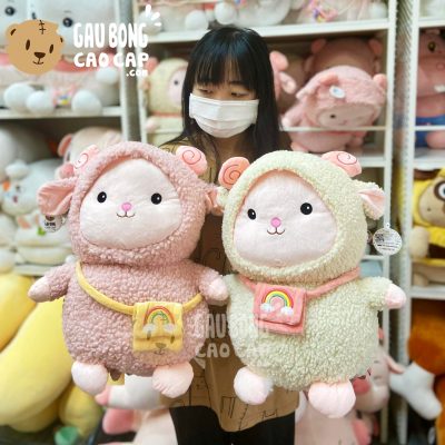 Cừu Bông Đeo Túi Cầu Vồng