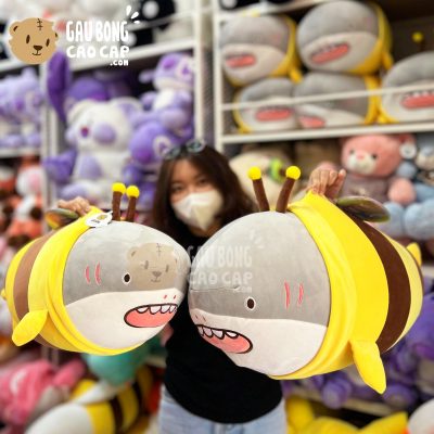 Gấu Bông Cá Mập cosplay Ong Vàng
