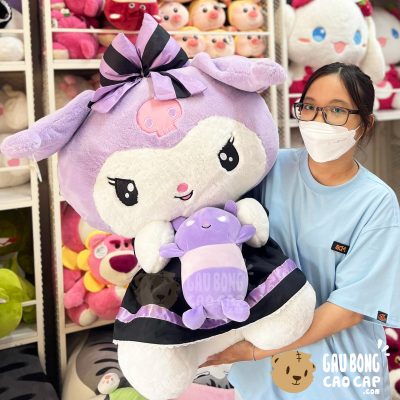 Thỏ Bông Kuromi mặc  Đầm Đen Ôm Gấu Bông