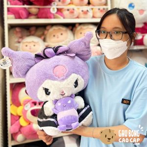 Thỏ Bông Kuromi mặc  Đầm Đen Ôm Gấu Bông