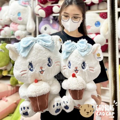 Mèo Bông Ngồi Ôm Bánh Kem Sinh Nhật