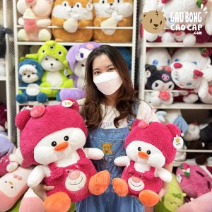 Vịt Lalafanfan cosplay Gấu Dâu Lotso