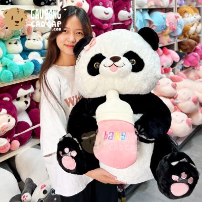Gấu Trúc Panda ngồi ôm Bình Sữa
