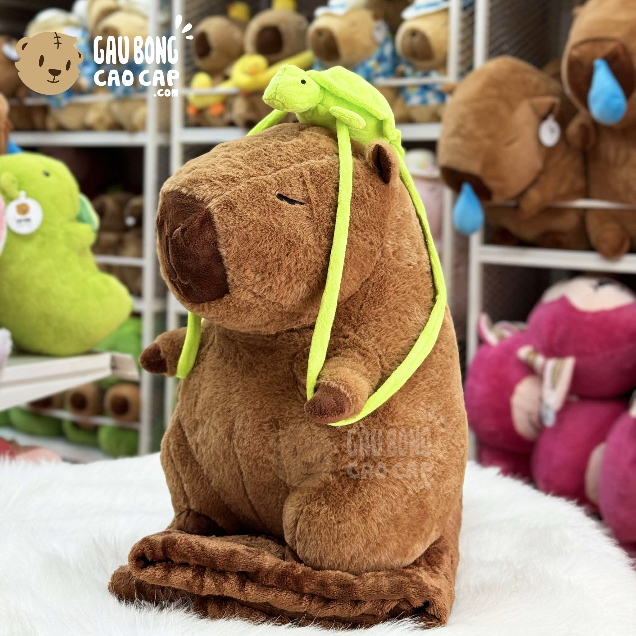 Gấu Bông Capybara Đeo Balo có mền 2in1