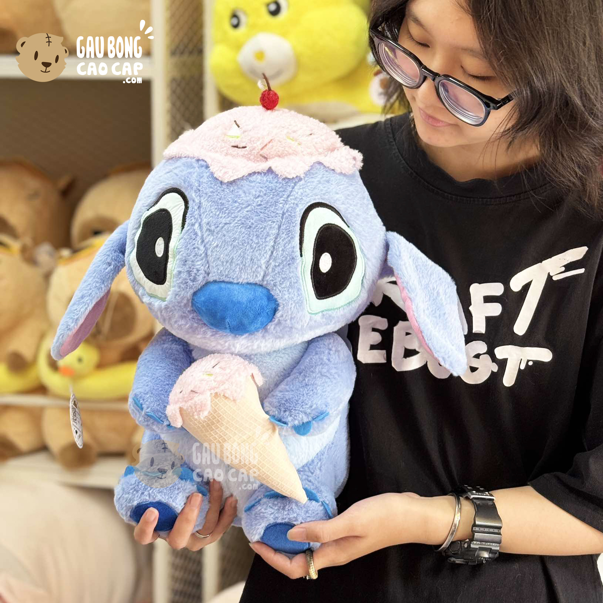 Gấu Bông Stitch ăn Kem