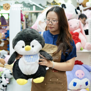 Gấu Bông Chim Cánh Cụt đeo yếm