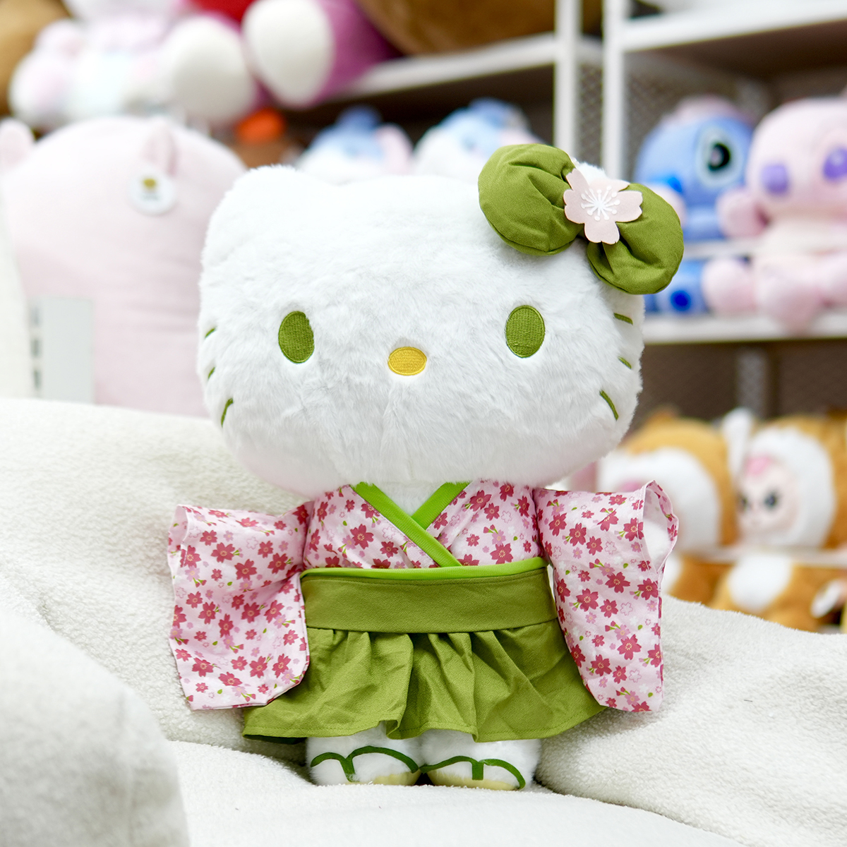 Gấu Bông Hello Kitty