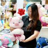 Heo Bông LuLu cầm Hoa