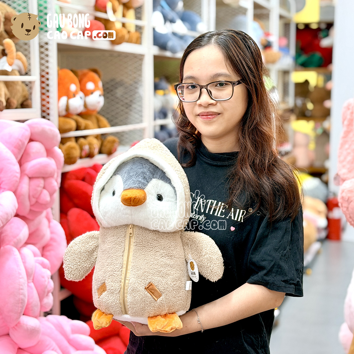 Gấu Bông Chim Cánh Cụt mặc áo ấm