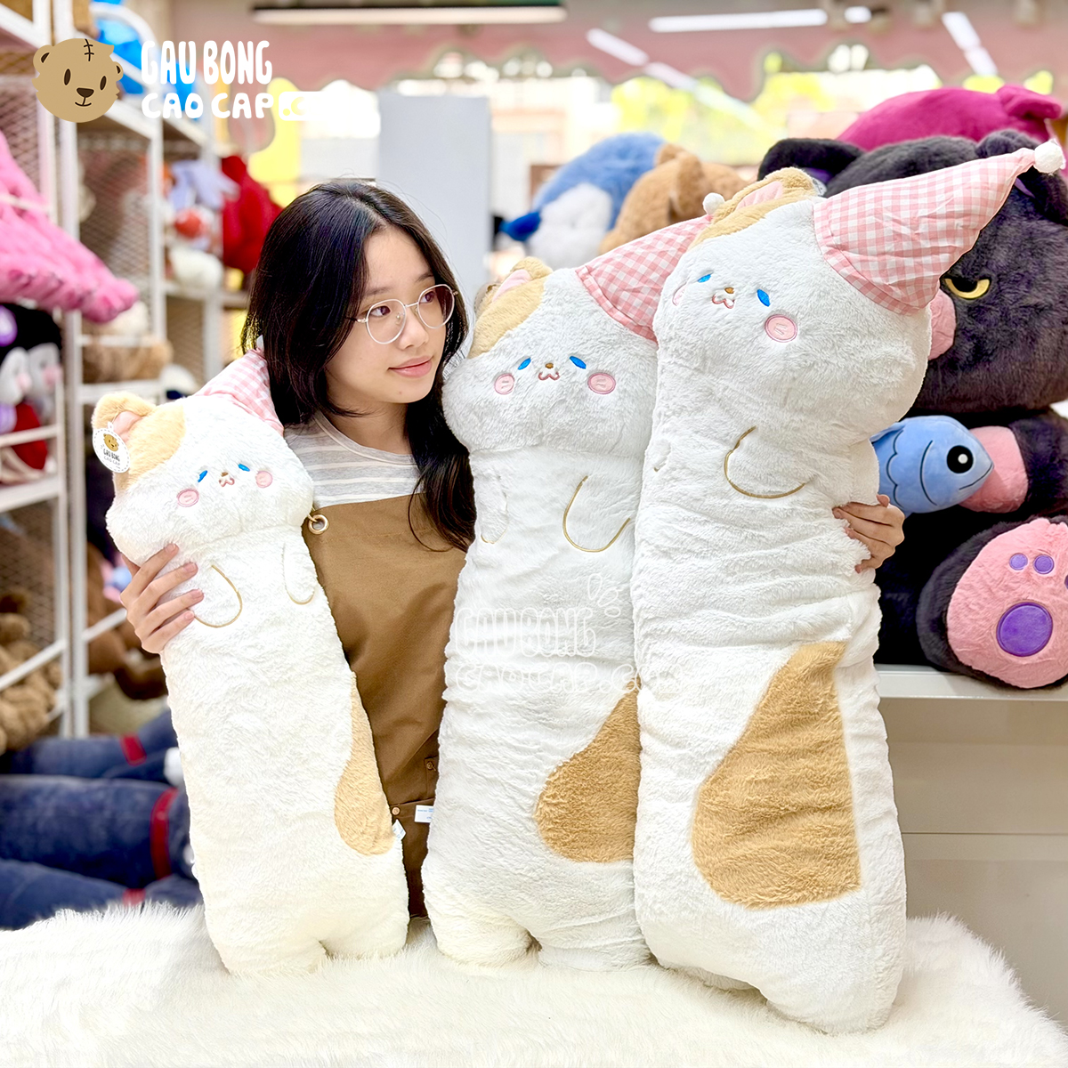 Gối Ôm Mèo Bông má hồng Nón Caro