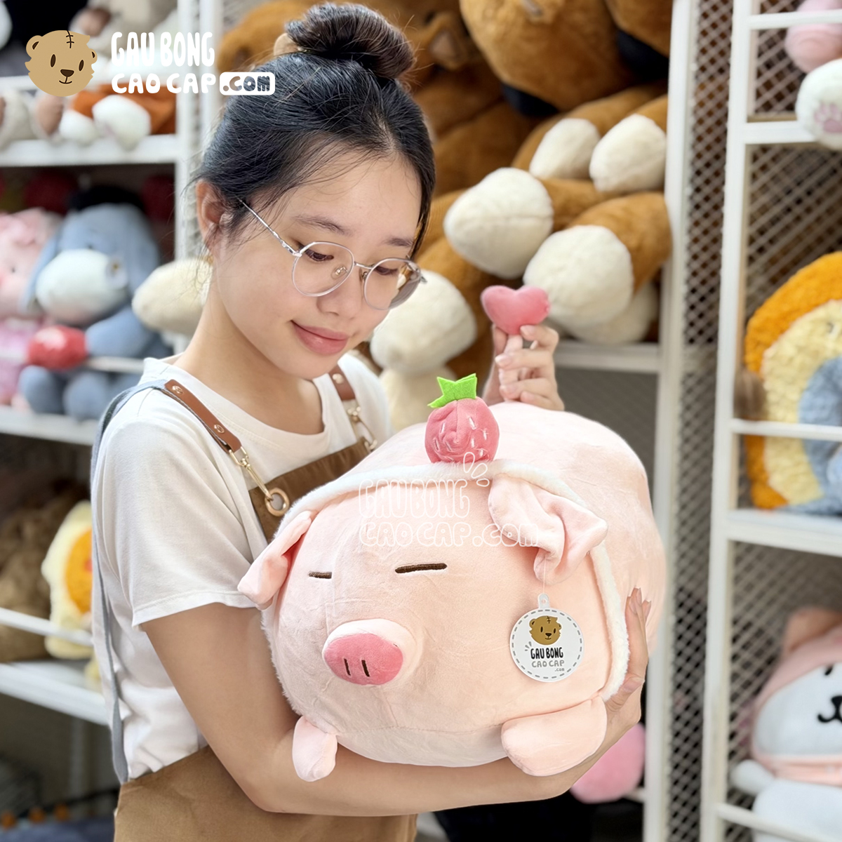 Heo Bông nằm Mắt Híp đội Dâu