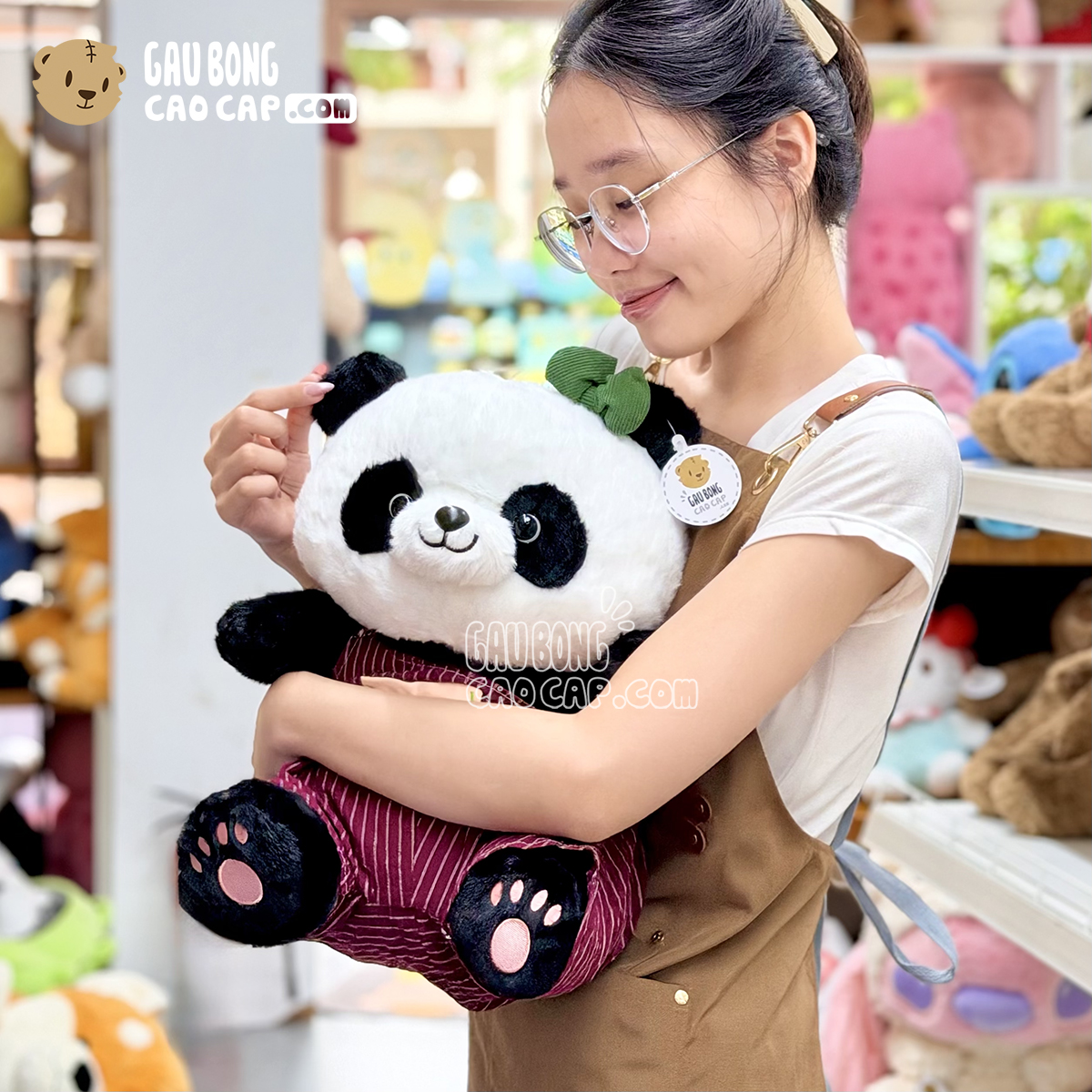 Gấu Bông Panda Ngồi Mặc Yếm Sọc