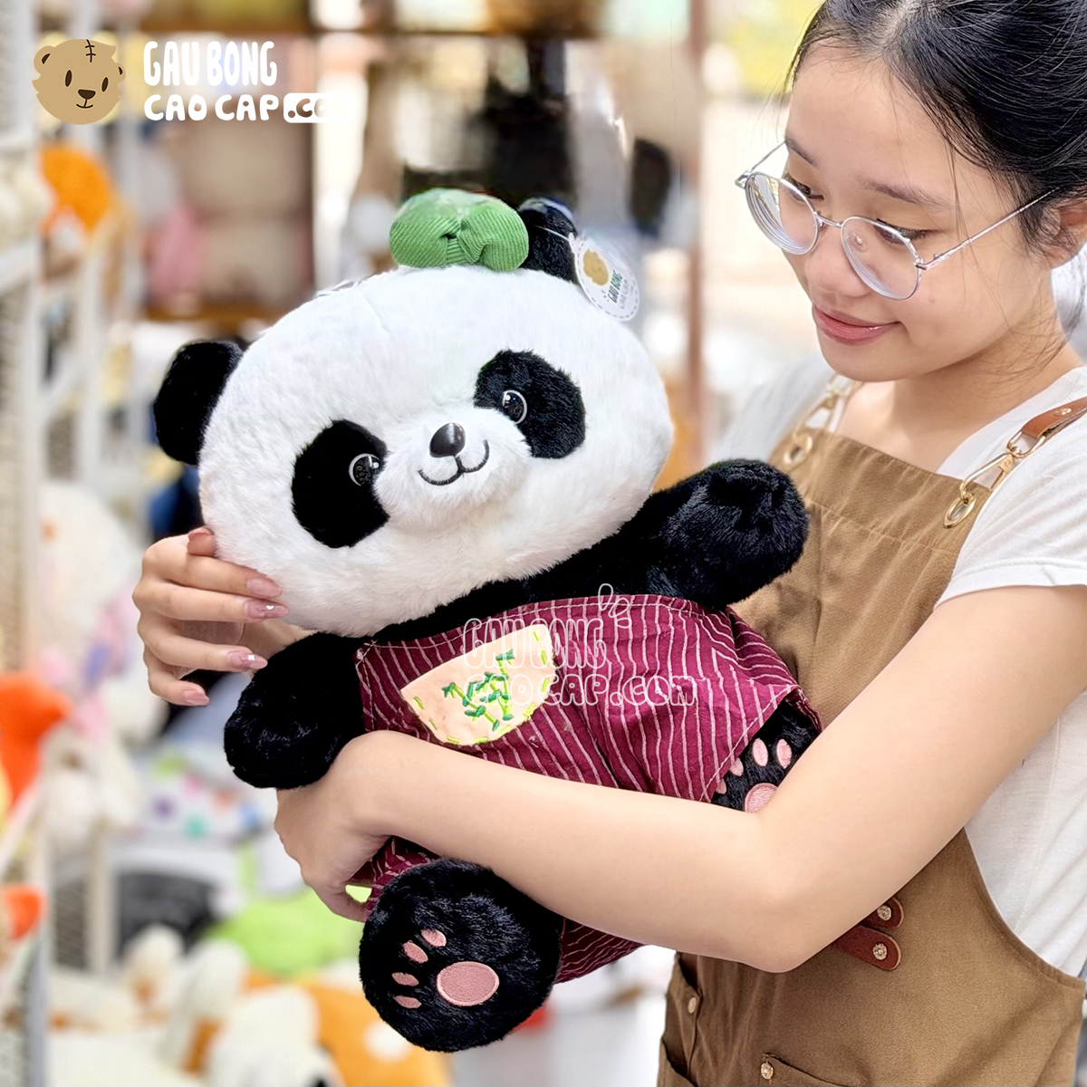 Gấu Bông Panda Ngồi Mặc Yếm Sọc