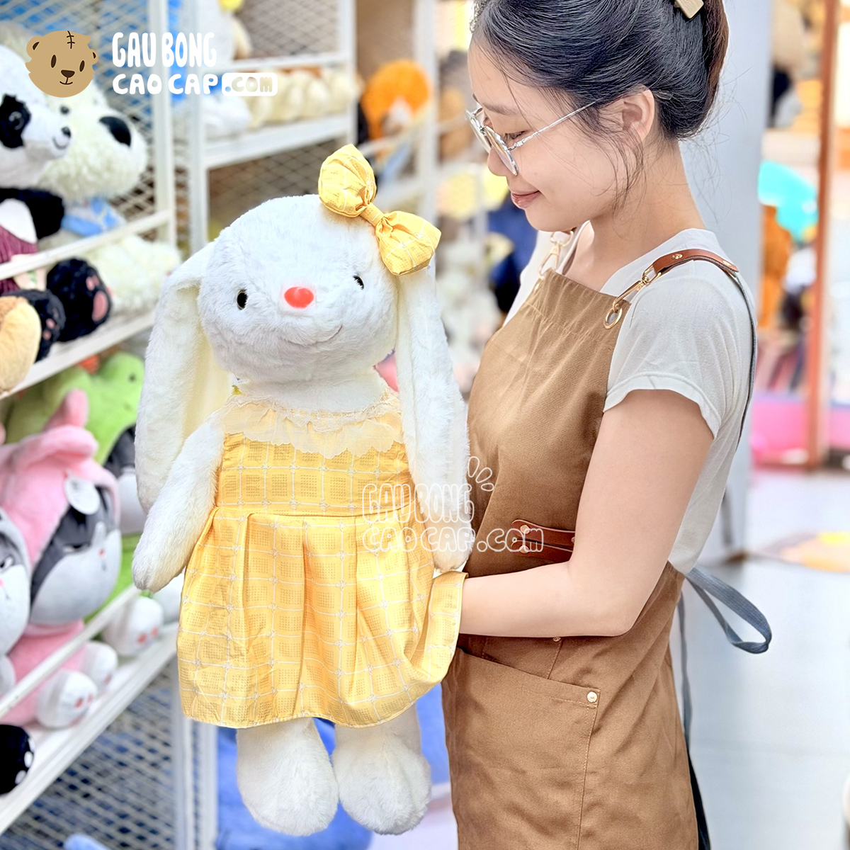 Thỏ Bông trắng mặc đầm vàng